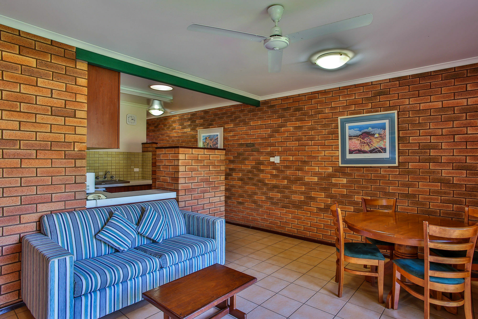 เบย์ไซด์ ฮอลิเดย์ อพาร์ทเมนท์ Aparthotel บรูม ภายนอก รูปภาพ